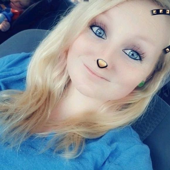 Meet your Posher, Shawna - Picture 1 of 1